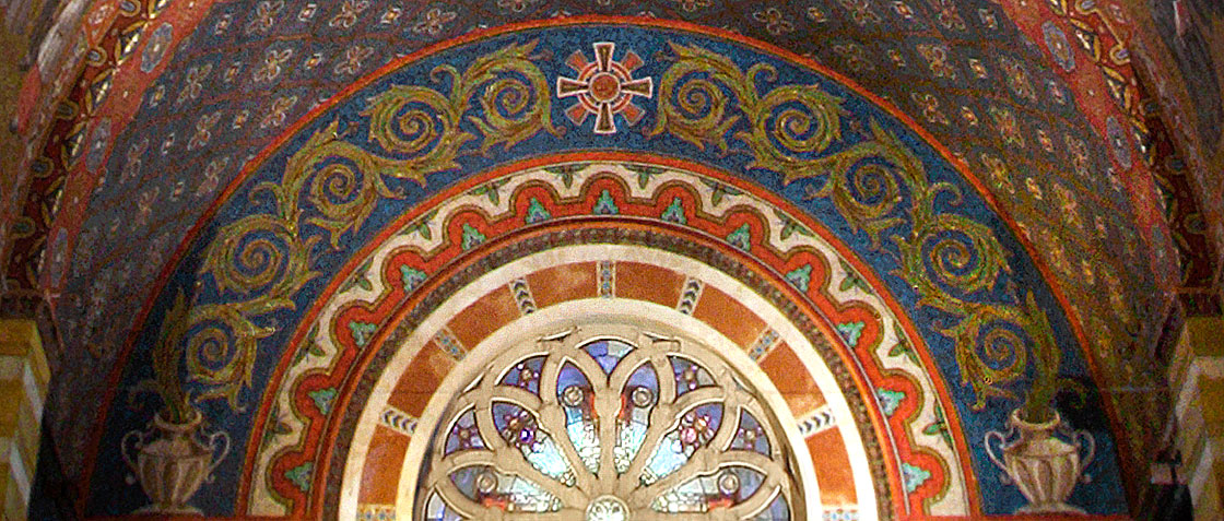 South wall surrounding rose window Banner